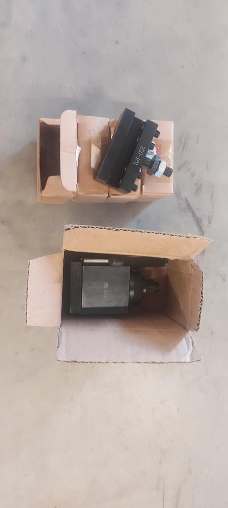 Draaibank tool post nieuw in doos, Doe-het-zelf en Bouw, Draaibanken, Ophalen