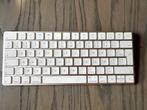 Apple keyboard (AZERTY) - Geen Touch ID, Computers en Software, Toetsenborden, Ophalen, Toetsenbord en muis-set, Azerty, Zo goed als nieuw