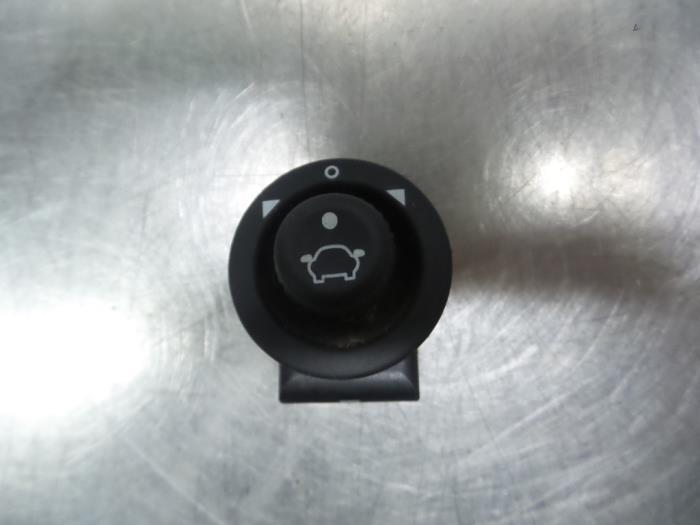 Commutateur rétroviseur d'un Ford Transit (Transit 00-), Autos : Pièces & Accessoires, Tableau de bord & Interrupteurs, Ford, Utilisé