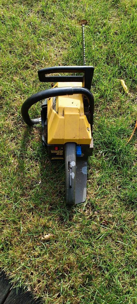 McCulloch titan40 kettingzaag benzine bladlengte 35cm, Doe-het-zelf en Bouw, Gereedschap | Zaagmachines, Gebruikt, Kettingzaag