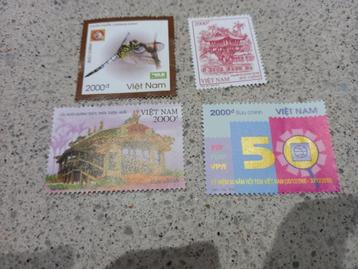 Verschillende Vietnamese postzegels beschikbaar voor biedingen
