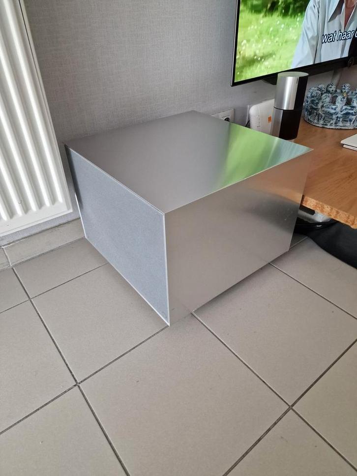 Loewe Individual HighLine Subwoofer, Audio, Tv en Foto, Soundbars, Gebruikt, Ophalen