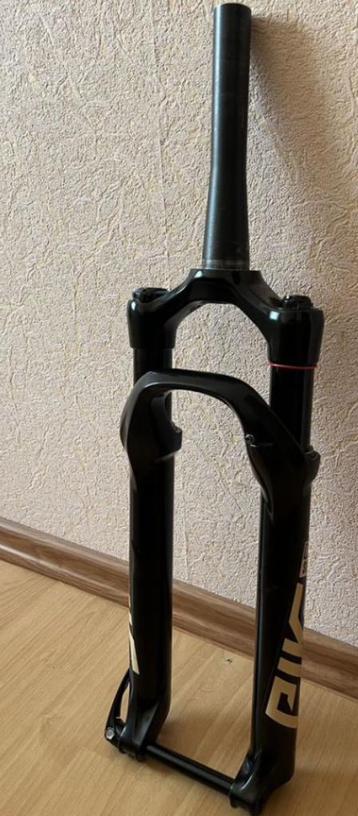 RockShox Pike DJ 26 voorvork beschikbaar voor biedingen