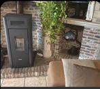 Freepoint amaranto 9 pelletkachel 8,5kw antraciet, Ophalen, Zo goed als nieuw, Houtkachel