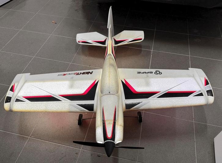 EFLITE NIGHT VISIONAIRE 1100mm 3S, Hobby en Vrije tijd, Modelbouw | Radiografisch | Vliegtuigen, Zo goed als nieuw, Ophalen