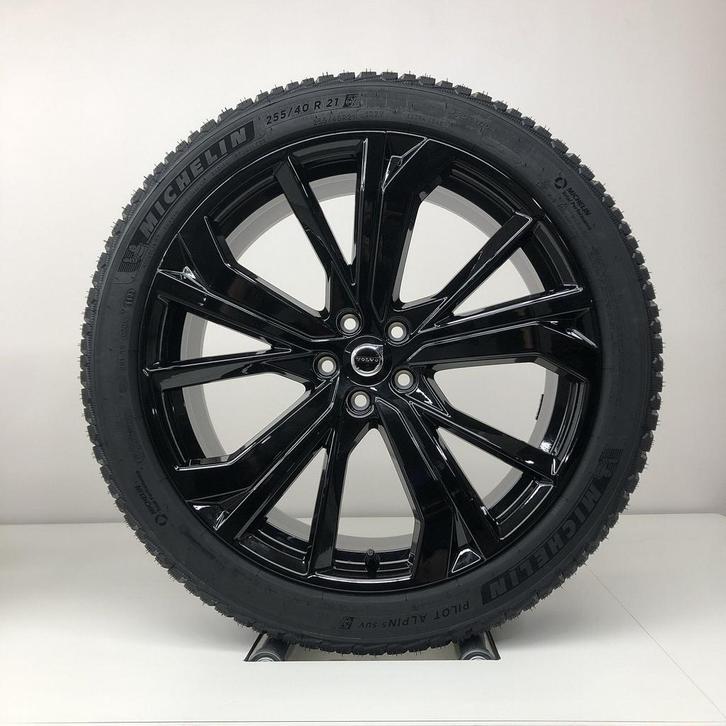 Volvo NIEUWE 21 inch Dark/Black velgen + Winterbanden XC60 2, Auto-onderdelen, Banden en Velgen, Banden en Velgen, Winterbanden