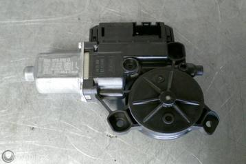 Raammotor Rechtsachter 6R0959812G VW Polo 6R ('09-'14) beschikbaar voor biedingen