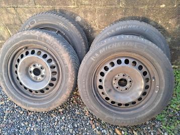 Mercedes GLA - 215/60 R17 96H - Winter beschikbaar voor biedingen