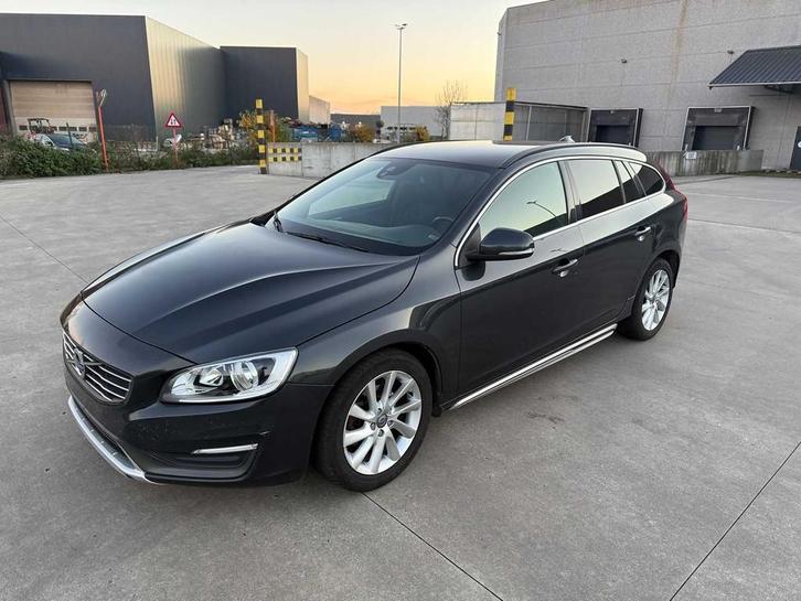 VOLVO - 2014 - V60 - Personenauto, Auto's, Volvo, Bedrijf, V60, Overige brandstoffen, Overige carrosserie, Automaat, Gebruikt