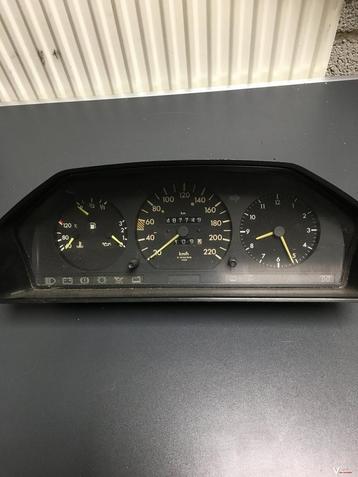 Mercedes W124 1986     3.0 Diesel   124 542 6806   Km Teller beschikbaar voor biedingen