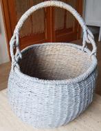 Panier en osier souple bleuté avec anse 35 cm diamètre, Huis en Inrichting, Woonaccessoires | Schalen en Manden, Ophalen, Riet