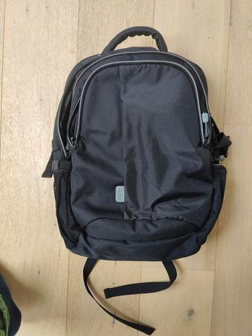 Dicota Backpack Eco  disponible aux enchères