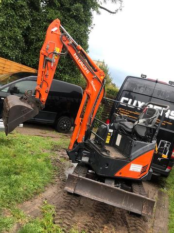 Graafmachine te huur beschikbaar voor biedingen