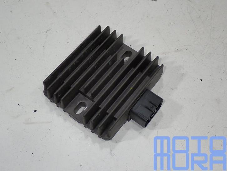 Spanningsregelaar voor de Yamaha YZF-R6 2006 2007 RJ11 YZF R, Motoren, Onderdelen | Yamaha, Gebruikt, Ophalen of Verzenden