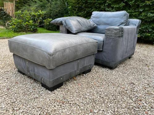 Stoere Country leren loveseat met poef & extra kussen, Maison & Meubles, Canapés | Repose-pieds & Poufs, Enlèvement ou Envoi