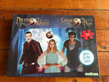 Puzzel Nachtwacht Glow in the dark beschikbaar voor biedingen