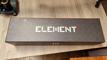 Element Helix 6-24 x 50 FFP MRAD + Flip ups. beschikbaar voor biedingen
