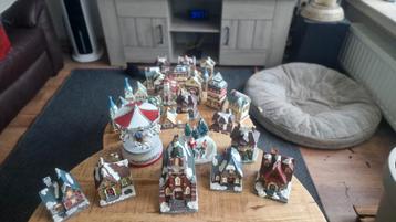Heel uitgebreid kerstdorp huisjes set beschikbaar voor biedingen
