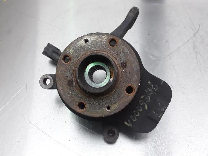 WIELNAAF VOOR Suzuki Swift (ZA / ZC / ZD) (|SWIFT|), Auto-onderdelen, Remmen en Aandrijving, Suzuki, Gebruikt