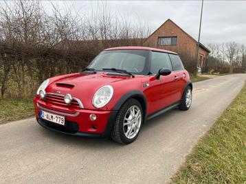 Mini Cooper S ‘04 Airco/Harman Kardon/Cruise Control/Xenon beschikbaar voor biedingen