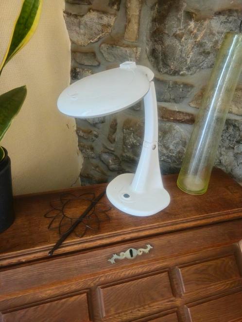 Lamp met vergrootglas, Huis en Inrichting, Lampen | Tafellampen, Zo goed als nieuw, Ophalen of Verzenden