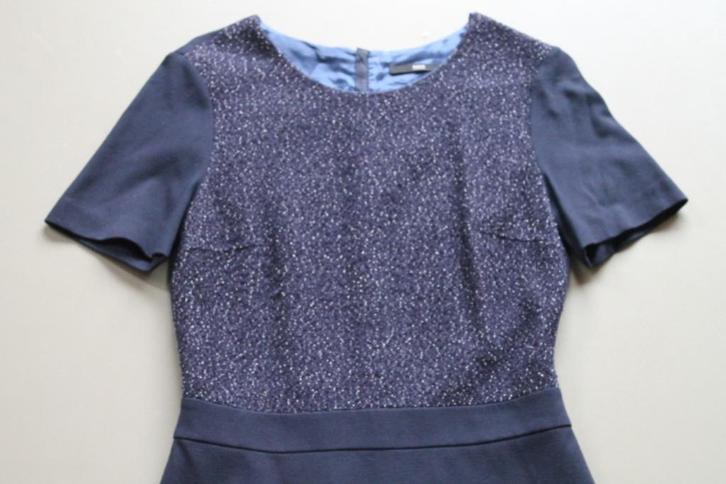 Weinig gedragen donkerblauwe Hugo Boss jurk, Kleding | Dames, Jurken, Zo goed als nieuw, Maat 36 (S), Blauw, Boven de knie, Verzenden