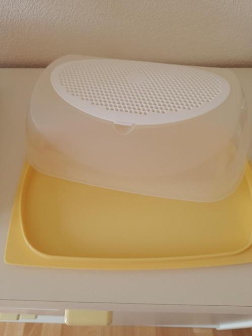 kaasstolp van Tupperware, Huis en Inrichting, Keuken | Tupperware, Zo goed als nieuw, Bak of Kom, Geel, Wit, Ophalen of Verzenden