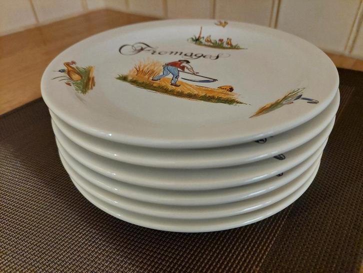 Assiettes à fromages français — Revol France — nouvelles, Maison & Meubles, Cuisine | Vaisselle, Neuf, Assiettes(s), Autres styles