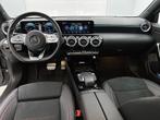 Mercedes-Benz A-klasse 250 e Berline AMG Line | Panoramisch, Auto's, Mercedes-Benz, 4 deurs, Stof, Gebruikt, Zwart