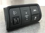 SCHAKELAARS DIVERSEN Hyundai i20 (GBB) (93300C8000), Gebruikt, Hyundai