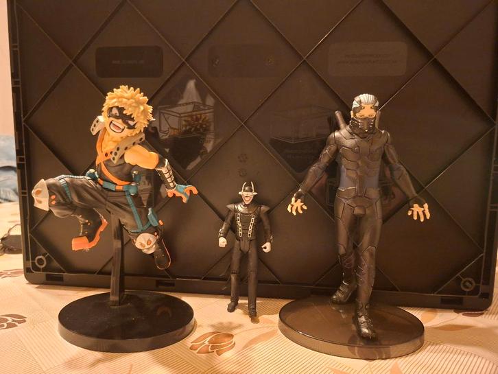 figuren anime, Collections, Jouets miniatures, Utilisé, Enlèvement