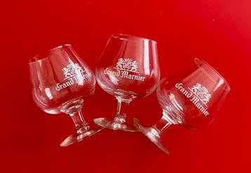 3 glazen Grand Marnier beschikbaar voor biedingen