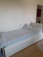 bedbank IKEA FLEKKE, Huis en Inrichting, Slaapkamer | Slaapbanken, Ophalen, Zo goed als nieuw, Tweepersoons, Wit