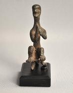 Petite statue de vœux ancienne en bronze, Jajarkot, Népal, Antiquités & Art, Enlèvement ou Envoi