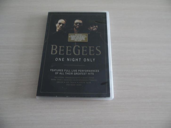 BEE GEES SLECHTS ÉÉN NACHT, Cd's en Dvd's, Dvd's | Muziek en Concerten, Zo goed als nieuw, Muziek en Concerten, Alle leeftijden