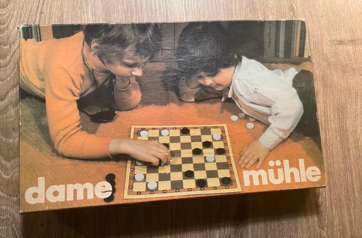🔥 Dame & Mühle van Draughts nine men’s morris 1980/1990, Hobby en Vrije tijd, Gezelschapsspellen | Bordspellen, Zo goed als nieuw