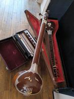 Indische instrumenten lot Sitaar en Harmonium, bas gitaar, Muziek en Instrumenten, Snaarinstrumenten | Gitaren | Bas, Ophalen