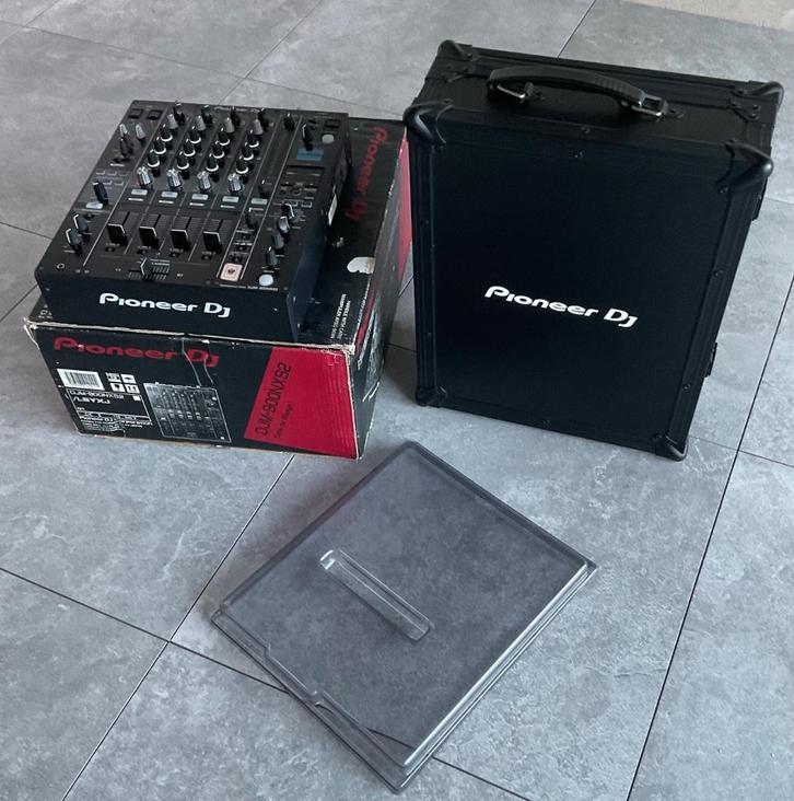 Pioneer dj DJM-900 NXS 2 & 2 flichtcases, Muziek en Instrumenten, Dj-sets en Draaitafels, Zo goed als nieuw, Dj-set, Pioneer, Ophalen
