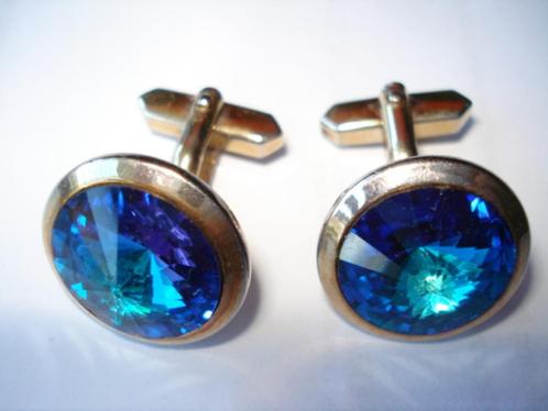 Manchetknopen cufflinks boutons de manchette, Handtassen en Accessoires, Manchetknopen, Gebruikt, Glas of Kristal, Verzenden