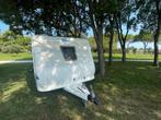Caravan Hobby 560 KMFe Deluxe, Hobby, 7 tot 8 meter, Particulier, Dwars-stapelbed