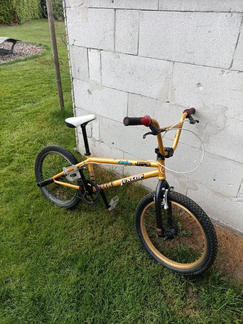 Bmx fiets 16/12 jaar, Fietsen en Brommers, Fietsen | Crossfietsen en BMX, Zo goed als nieuw, Ophalen