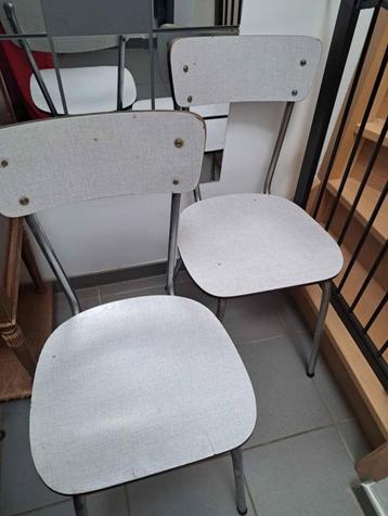 Lot de 2 chaises Formica  beschikbaar voor biedingen