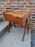 Jaren 60 naaikistje, retro, teak kastje, Huis en Inrichting, Ophalen