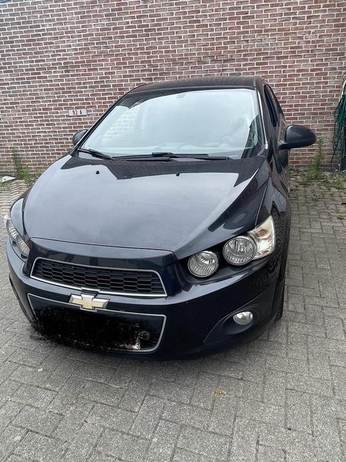 Chevrolet Aveo, Auto's, Chevrolet, Particulier, Aveo, Benzine, Euro 5, 5 deurs, Handgeschakeld, Zwart, Zwart, Stof, Ophalen