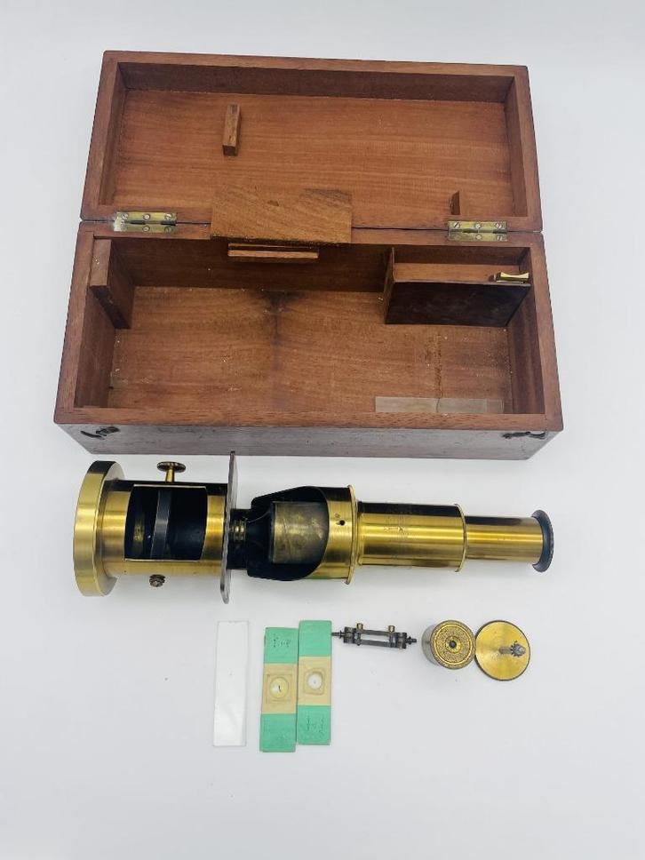 Messing reismicroscoop - eind 19e eeuw - in doos - met, Antiek en Kunst, Antiek | Gereedschap en Instrumenten, Ophalen