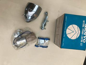 Setje koplamp en dynamo nieuw Sanyo National beschikbaar voor biedingen