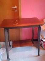 Ancienne table TV à roulettes, Enlèvement