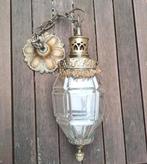 Lantaarn uit 1900 in brons en gegoten glas, Ophalen