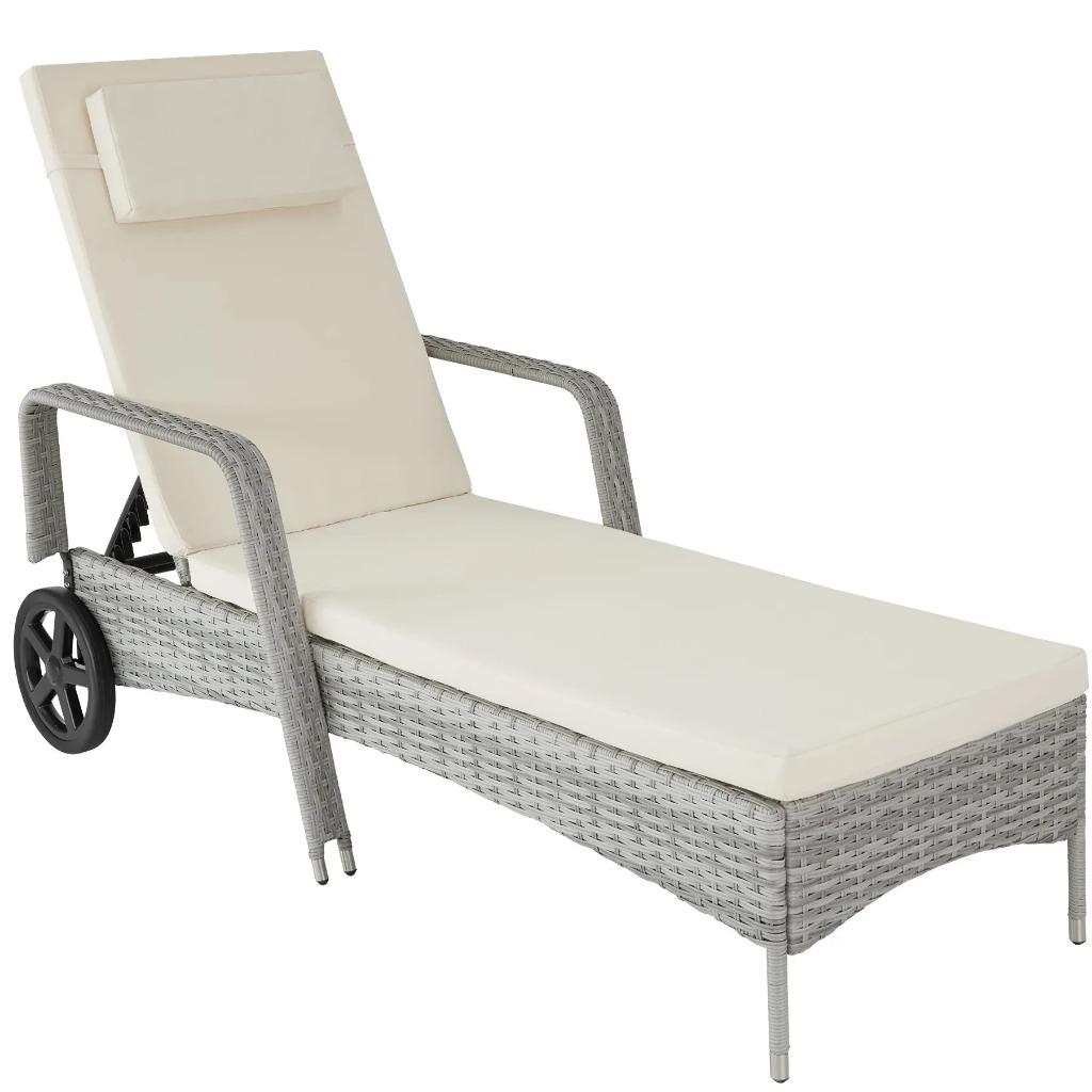 Nieuw ligbed, verstelbare rugsteun (6stan) lichtgr wicker, Tuin en Terras, Ligbedden, Nieuw, Wicker, Verstelbaar, Ophalen of Verzenden