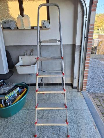 Aluminium vouwladder met 6 treden